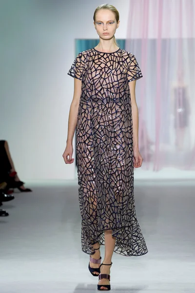 Look 25